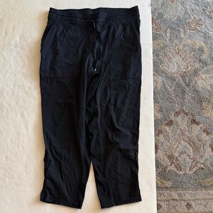 Lululemon Cropped Dance Pants